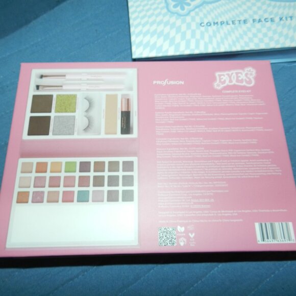 New Complete Eye Kits Vegan Cruelty free 25 Pc set 🆕NWT - Picture 9 of 13